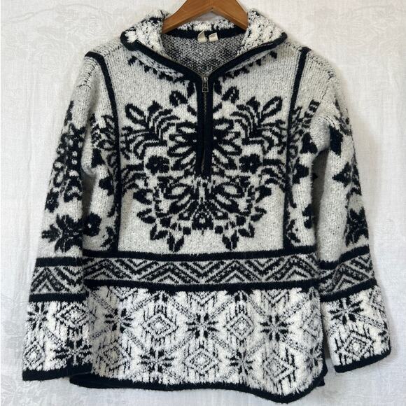 Moth Anthropologie Sweater Small White Black Floral Wool Blend 1/2 Zip Alaskan - Picture 1 of 11